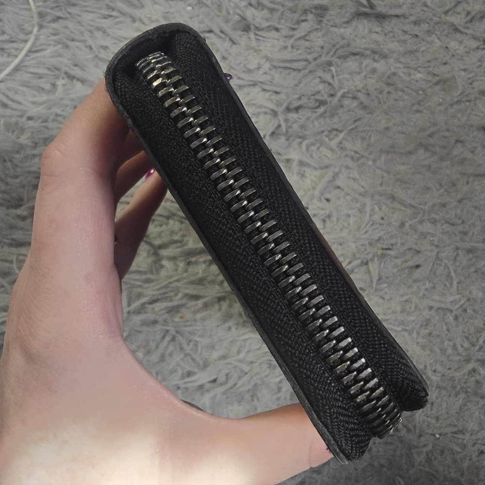 Louis Vuitton Mono Black & Gray Eclipse Vertical Zippy Long Wallet (EUC)COA🩶🖤 - Picture 7 of 13